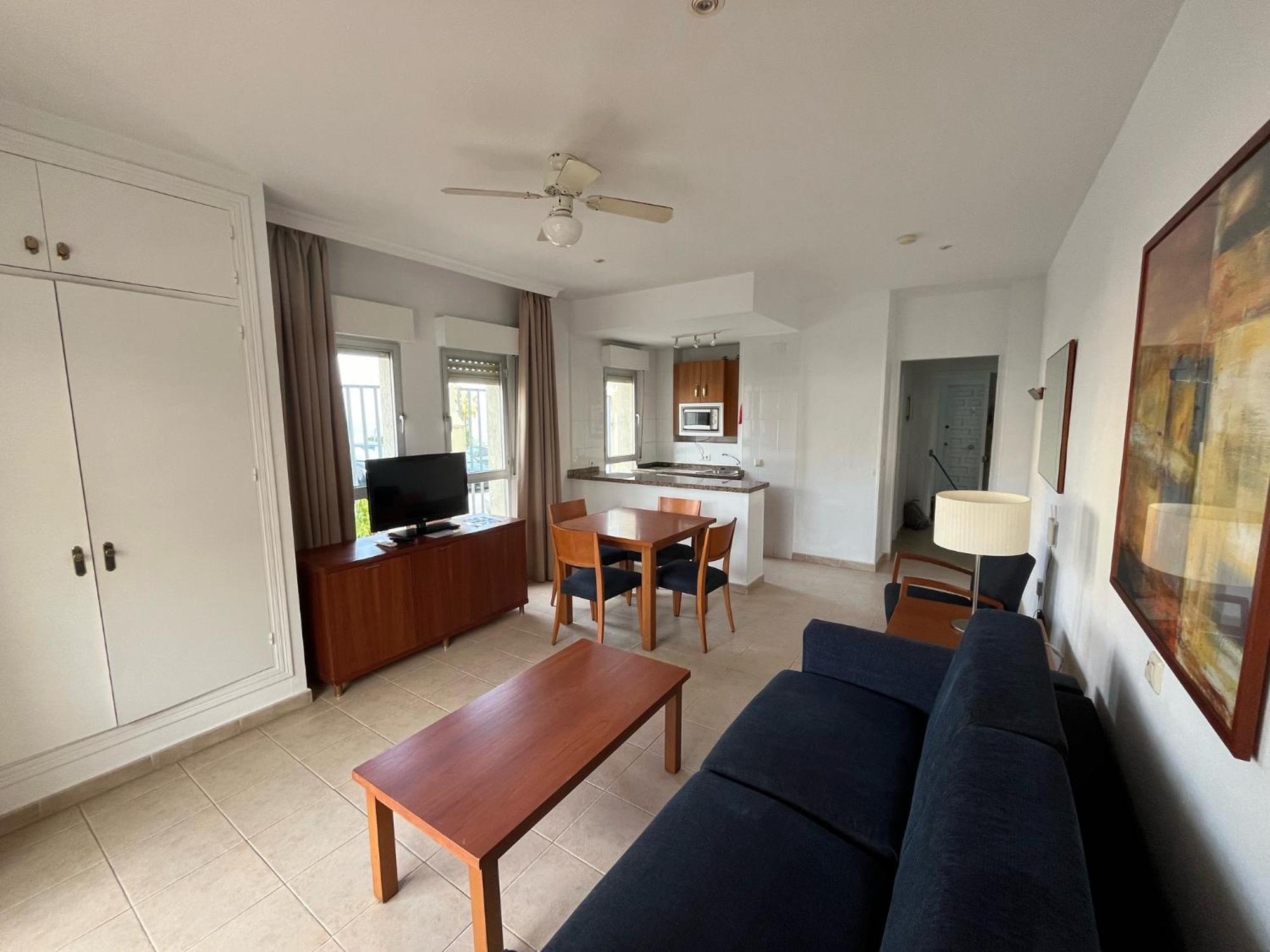 Benal Beach Vista Al Mar, Piscina Templada 贝纳尔马德纳 外观 照片