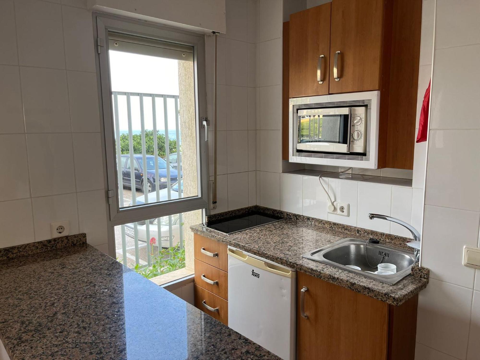 Benal Beach Vista Al Mar, Piscina Templada 贝纳尔马德纳 外观 照片